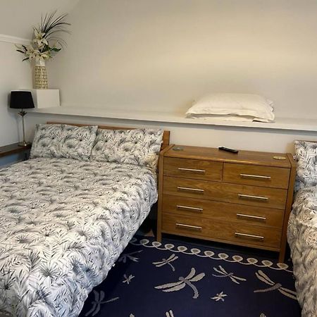 Alpaca Lodge Sittingbourne Eksteriør billede