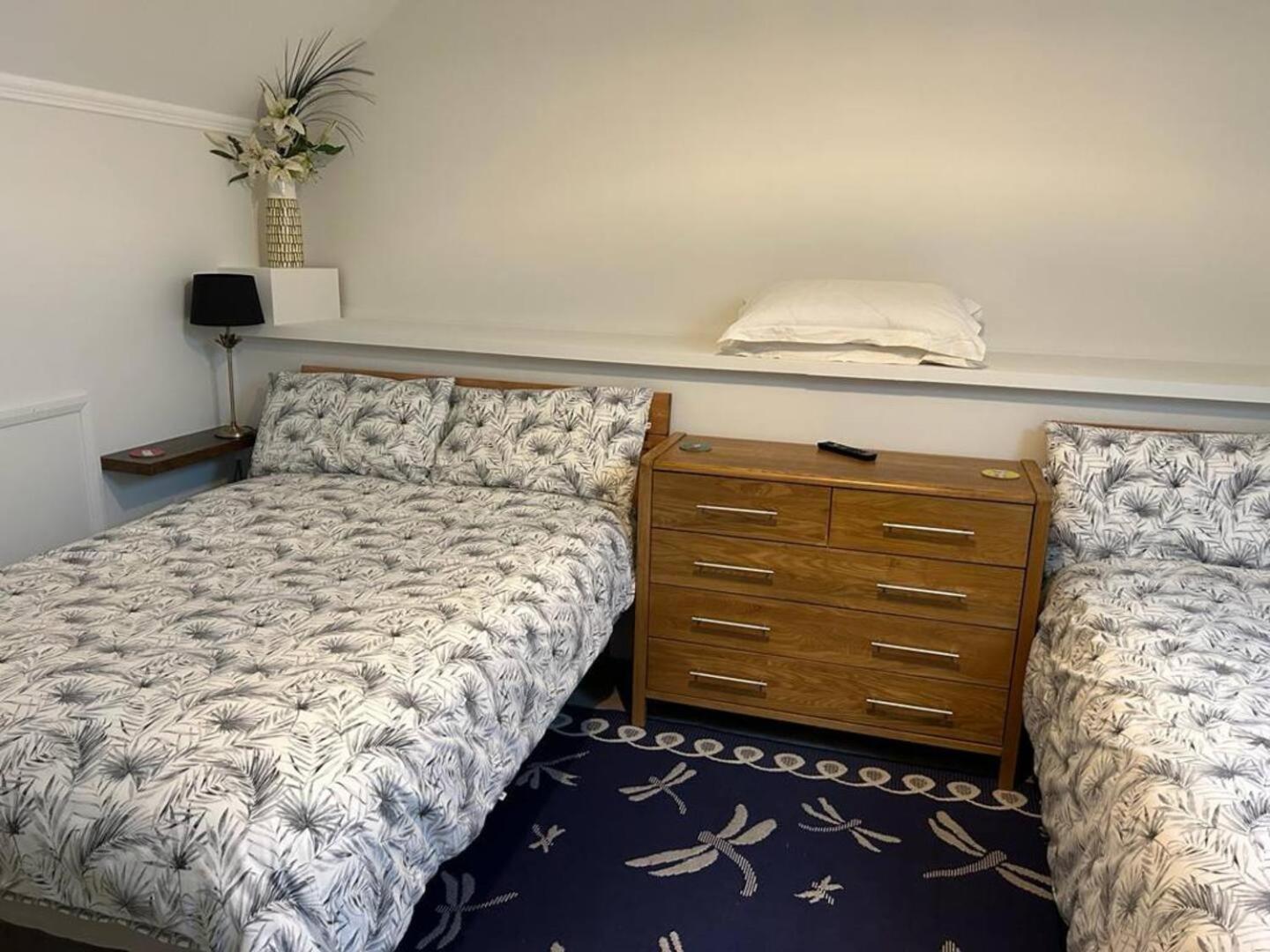 Alpaca Lodge Sittingbourne Eksteriør billede