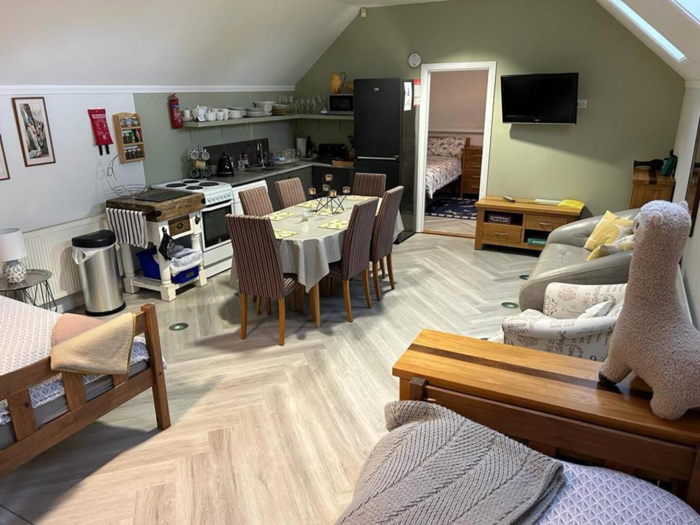 Alpaca Lodge Sittingbourne Eksteriør billede